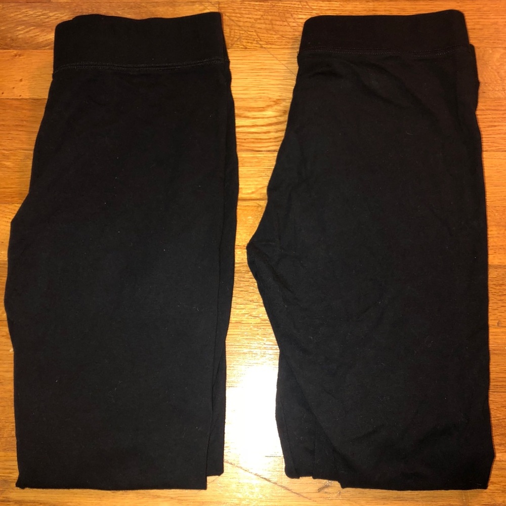 2 pair of Arie “Chill Play Move”Leggings